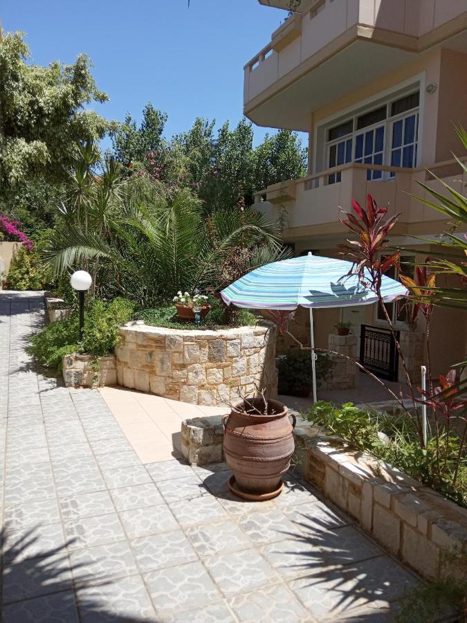 Malou Apartments Като Дарацо Екстериор снимка