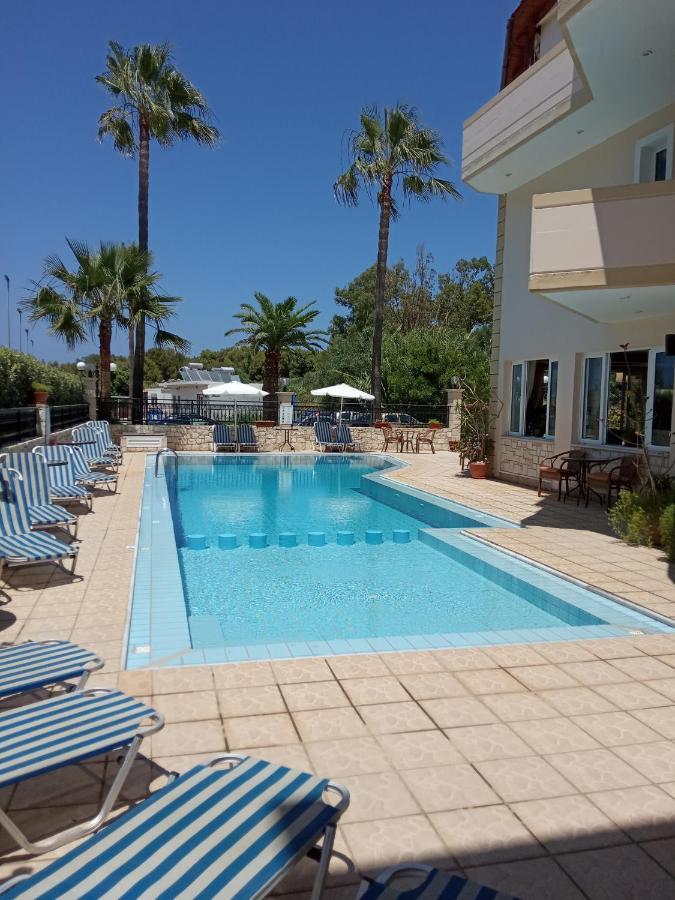 Malou Apartments Като Дарацо Екстериор снимка