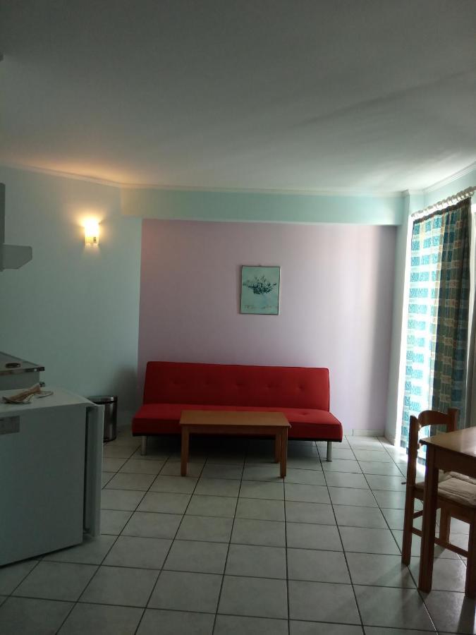 Malou Apartments Като Дарацо Екстериор снимка